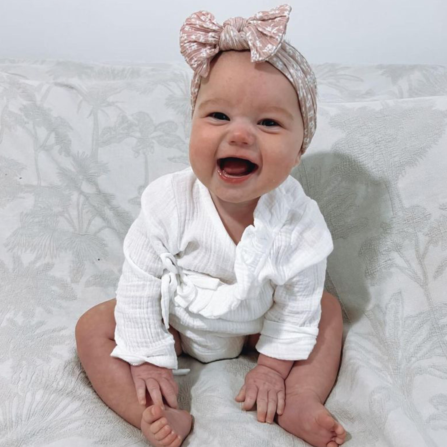 Cable Knit Baby Bow Headband | Floral Tan